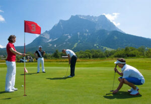 Read more about the article Mit einer Vier-Plätze Golf-Card machen deutsche und österreichische Golfplätze Kooperation perfekt