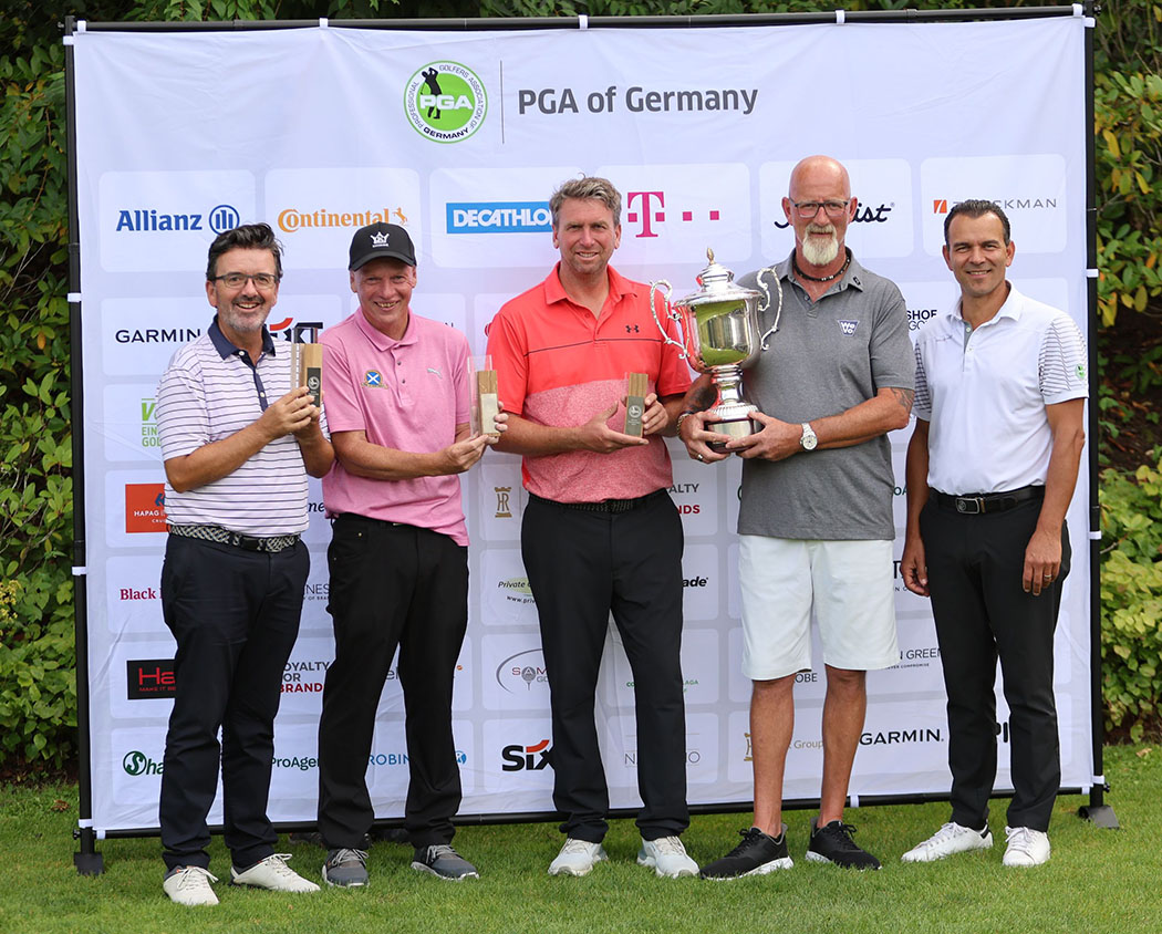 DieterPraunTrophy2024_GCWuerzburg_StuartBannerman_MartinHastie_NeilDavidHargrave_DavidGeall_und_PGAPraesident_KariemBaraka_