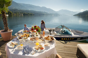 KOLLERs-Hotel-Fruehstueck-Motorboot_