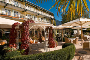 KOLLERs-Hotel-Terrasse-Herbst